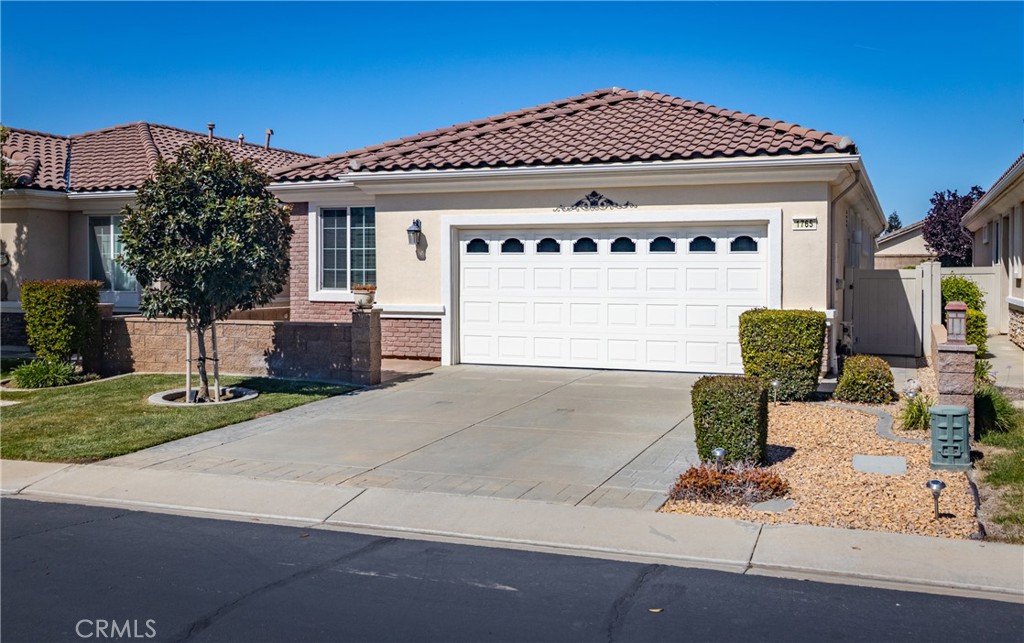 1765 Desert Poppy Ln Property Photo 1