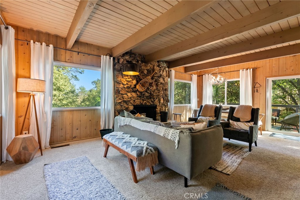 27979 North Bay Road Property Photo 7