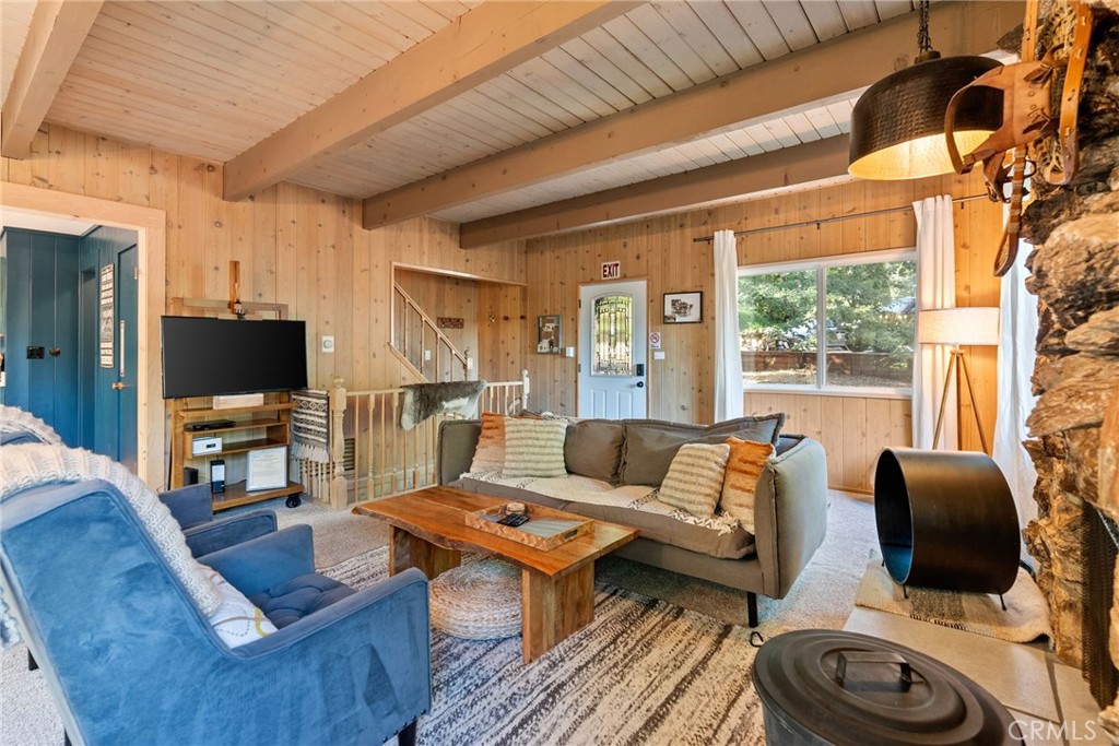 27979 North Bay Road Property Photo 9