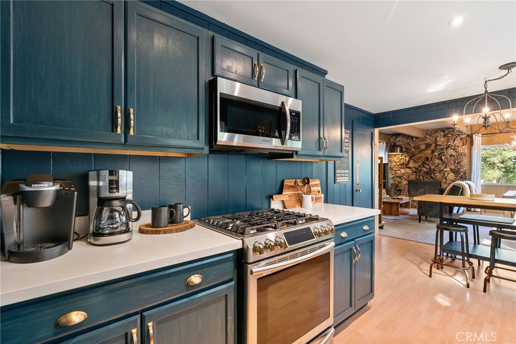 27979 North Bay Road Property Photo 17