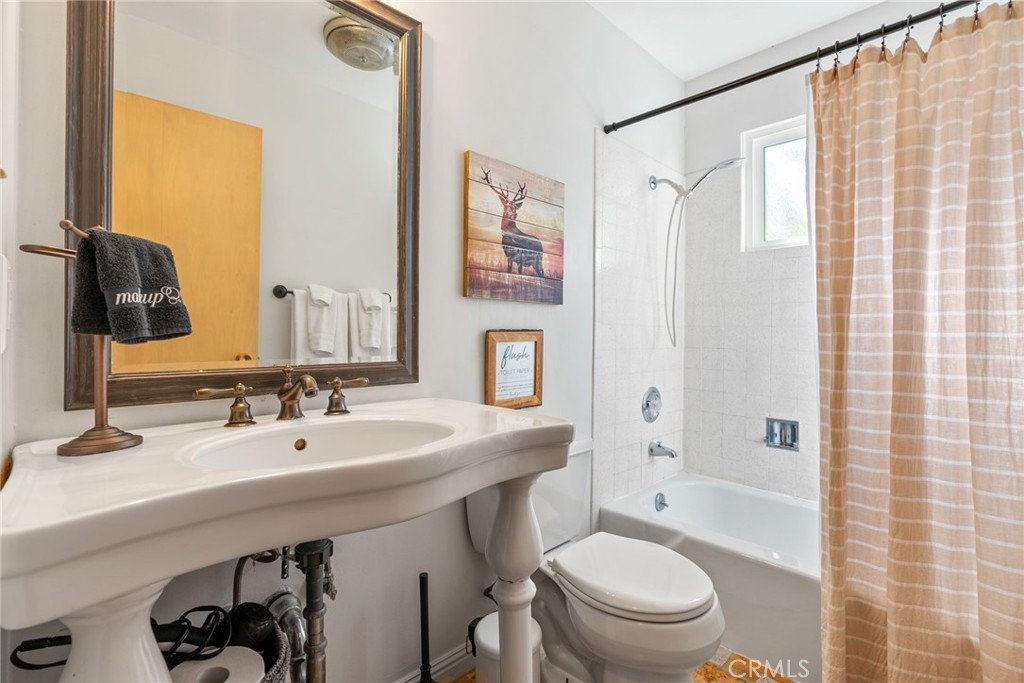 27979 North Bay Road Property Photo 22