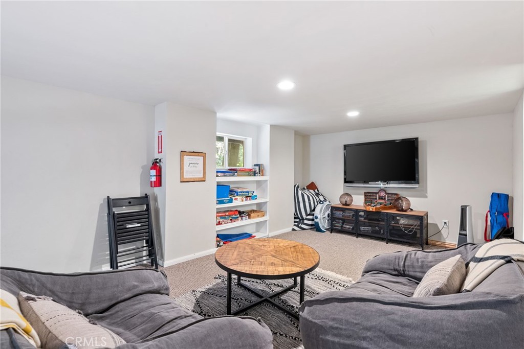 27979 North Bay Road Property Photo 34