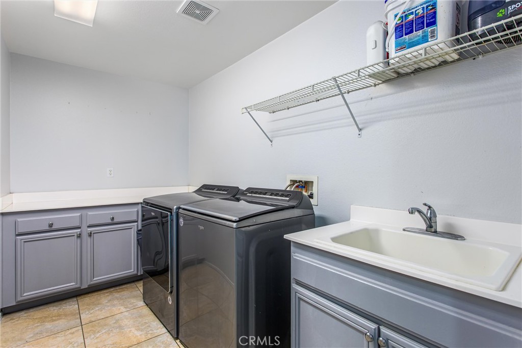 219 Dwyer Avenue Property Photo 25