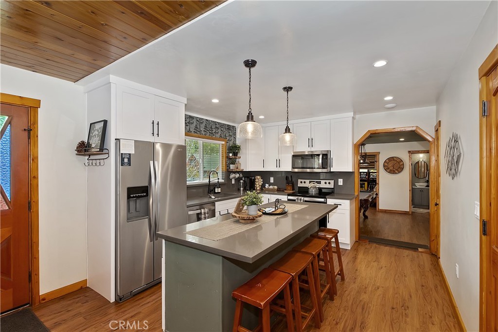 668 Barrett Way Property Photo 8