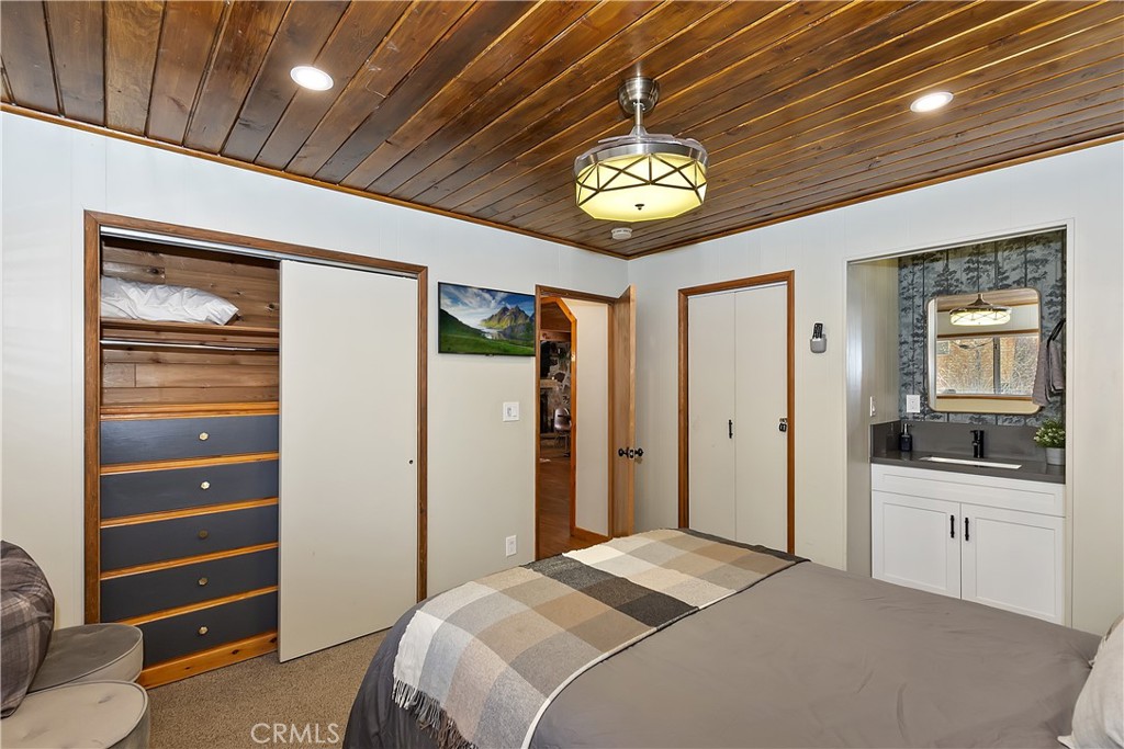 668 Barrett Way Property Photo 14