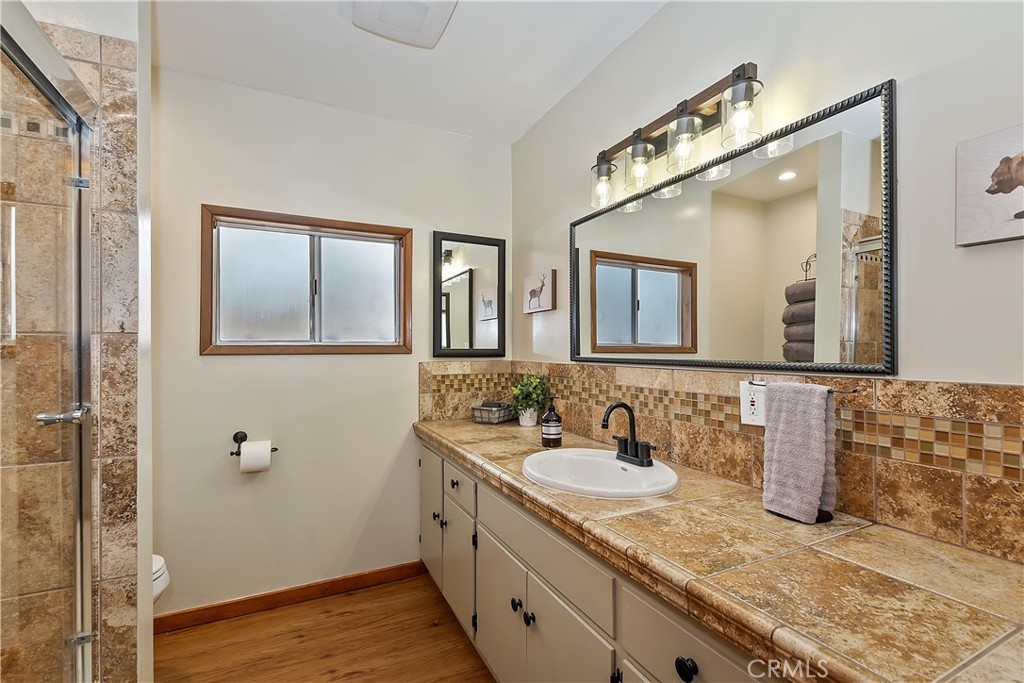 668 Barrett Way Property Photo 23