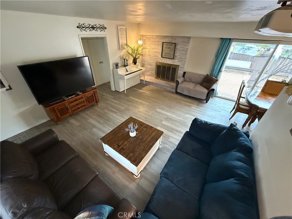 11896 Addison Street Property Photo 8