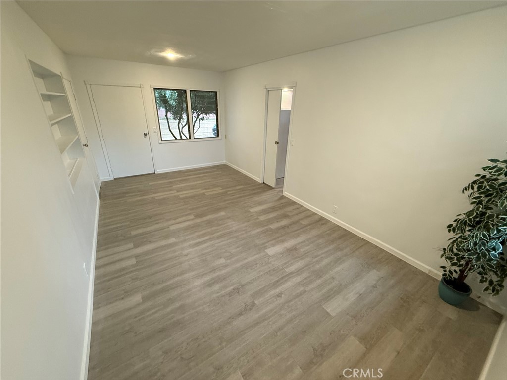 11896 Addison Street Property Photo 17