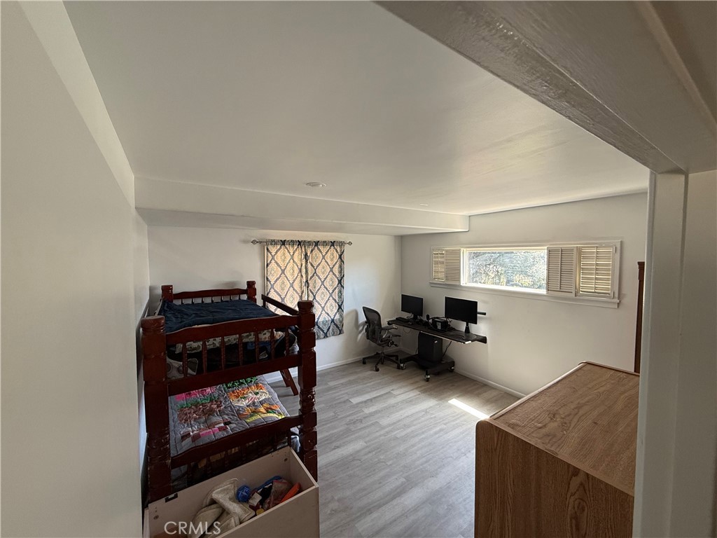 11896 Addison Street Property Photo 25
