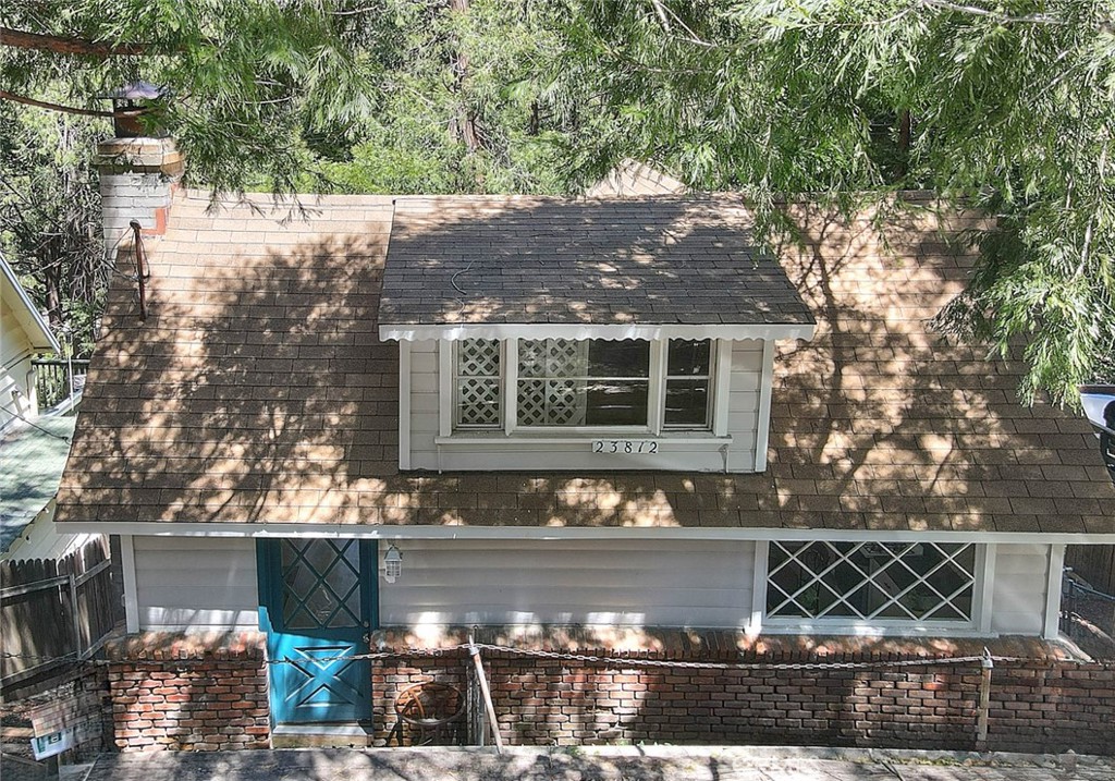 23812 Wildwood Lane Property Photo