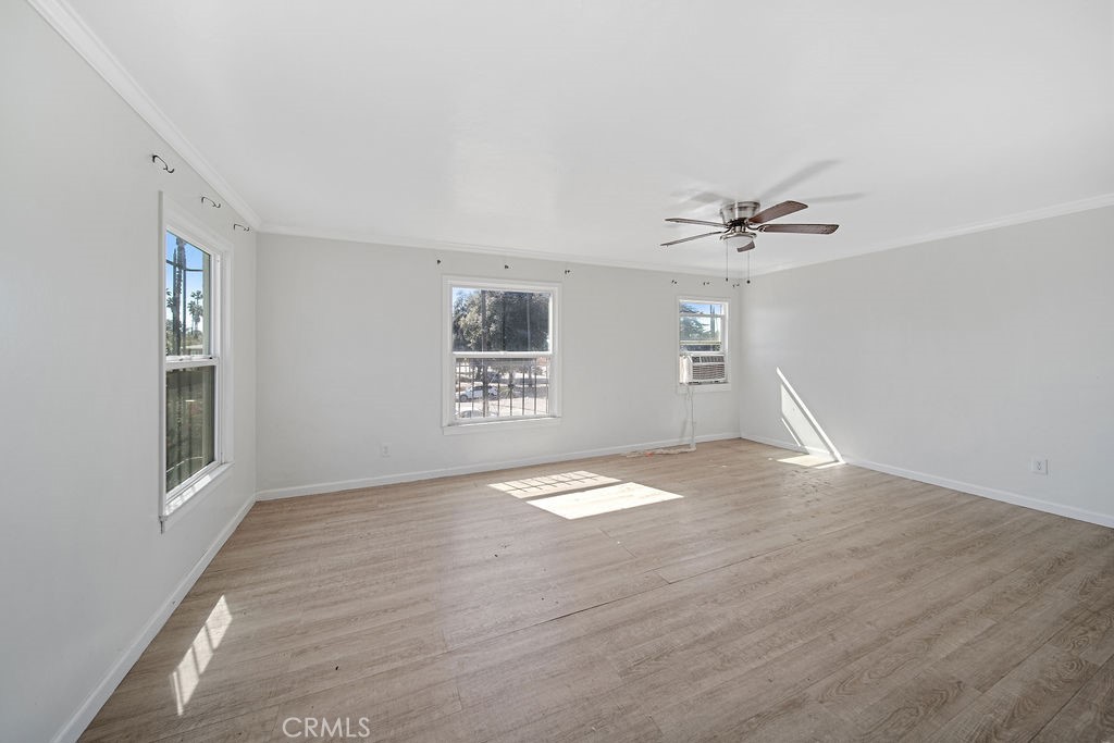 394 W 17th Street Property Photo 2