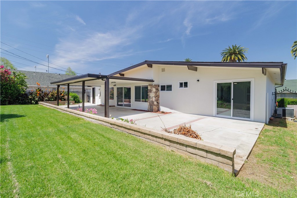 1080 Alta Loma Drive Property Photo 1