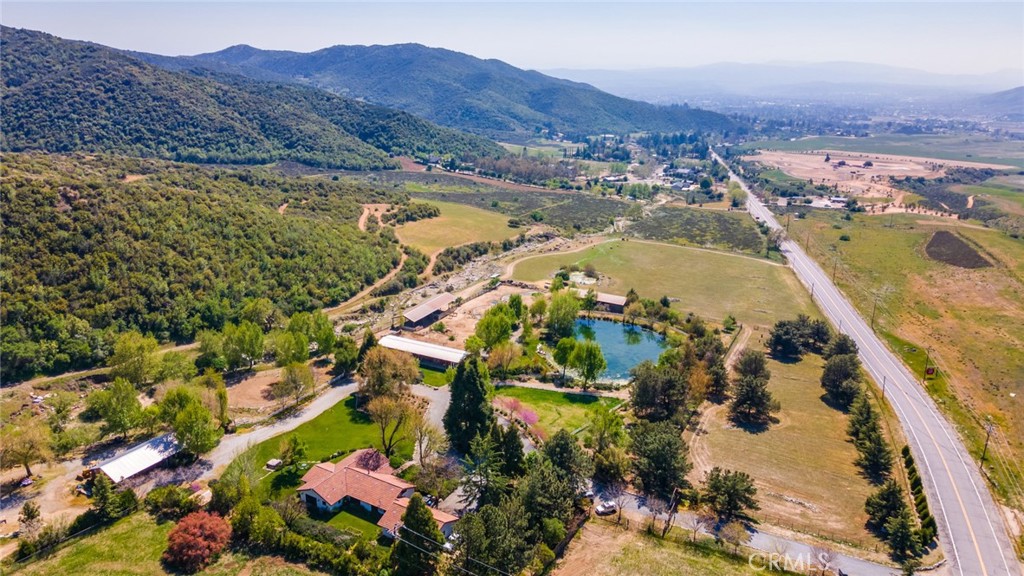 37547 Oak Glen Road Property Photo