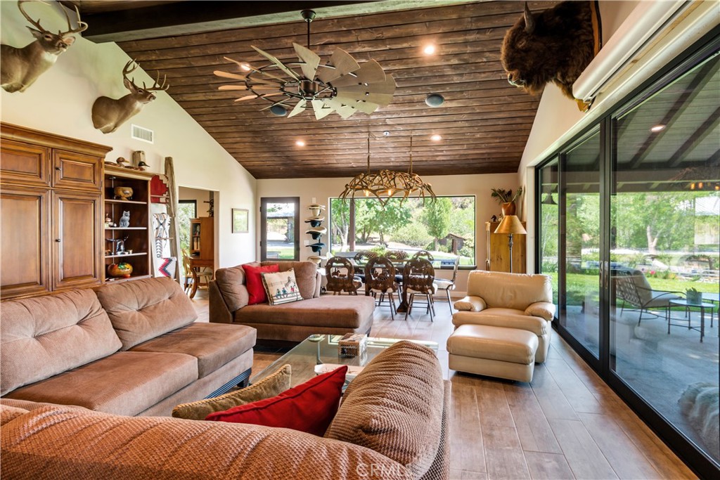 37547 Oak Glen Road Property Photo 22
