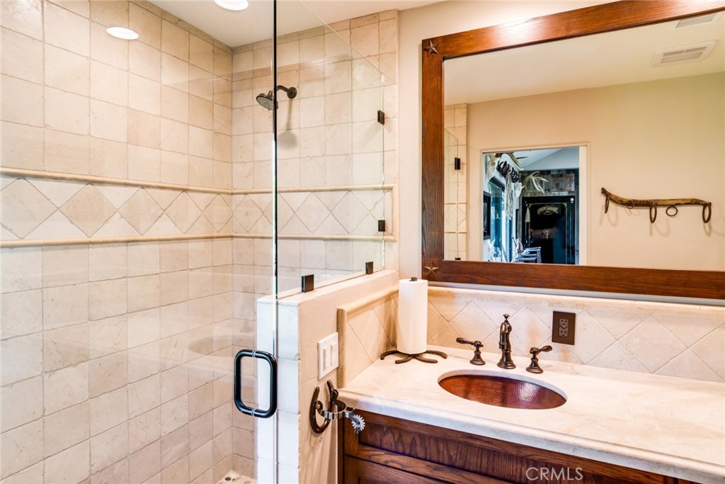 37547 Oak Glen Road Property Photo 41
