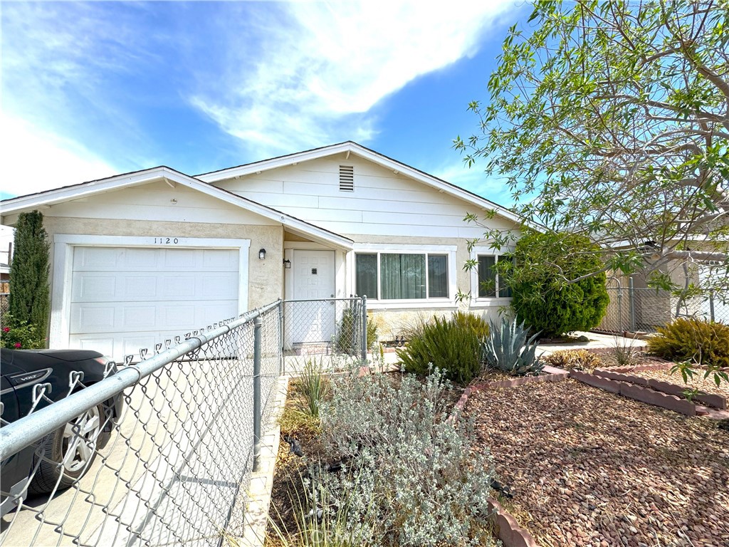 1120 S Yorktown Street Property Photo 1
