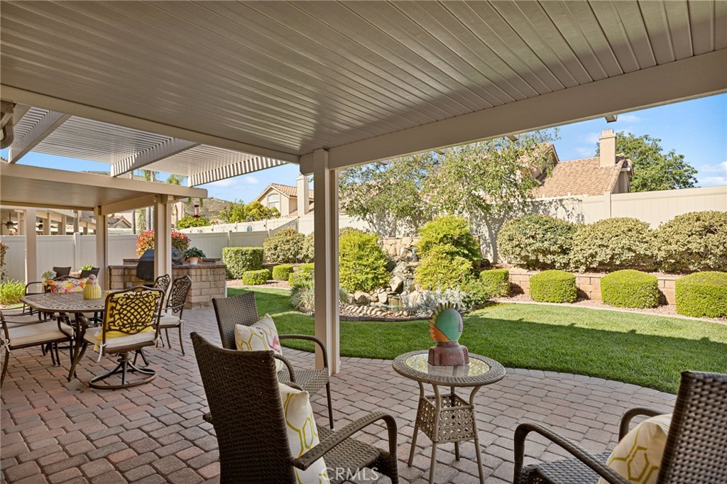 1521 Fairway Oaks Avenue Property Photo 15