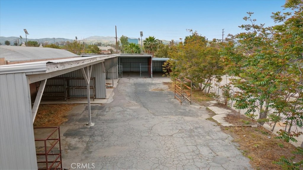 24821 Redlands Blvd Property Photo 2