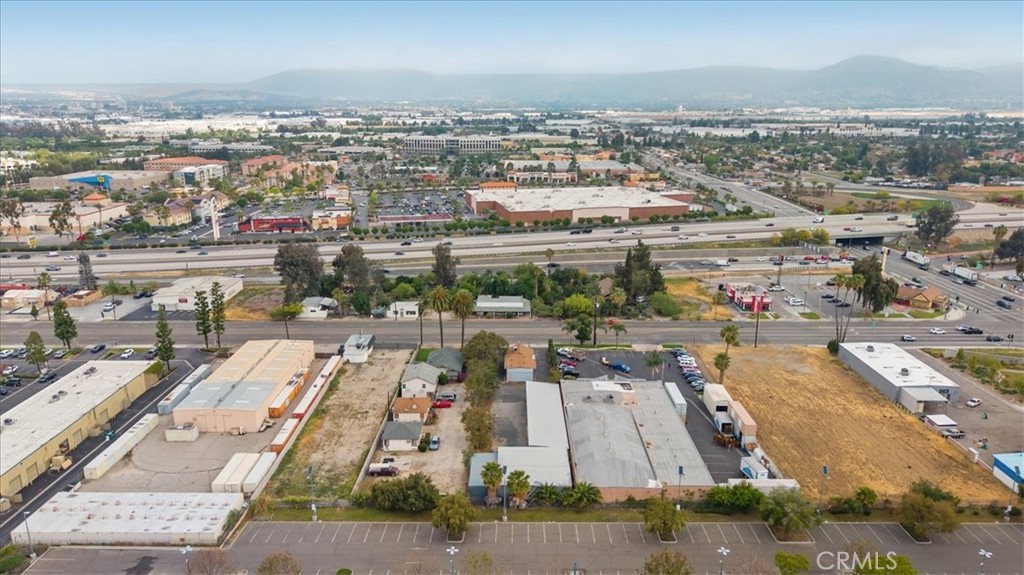 24821 Redlands Blvd Property Photo 13