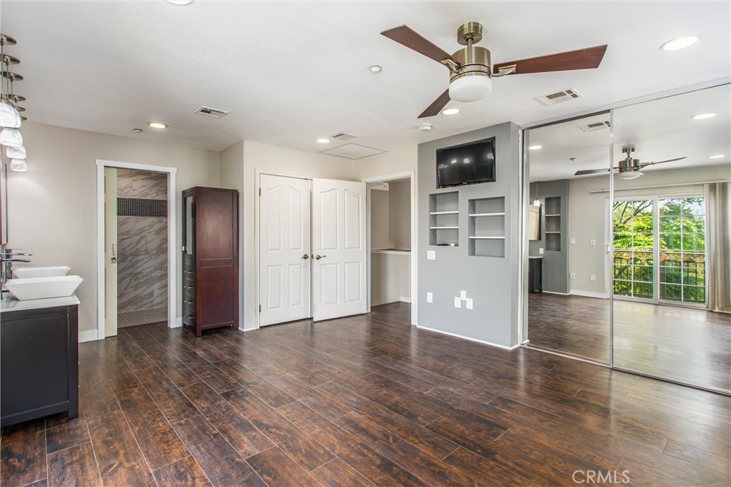 1200 E Highland Avenue 402 Property Photo 23