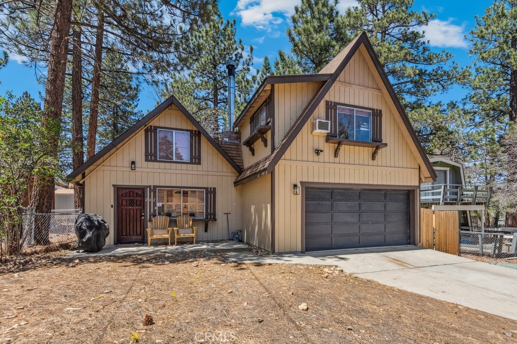 242 Holmes Lane Property Photo