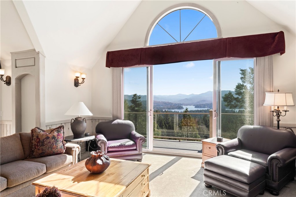 432 Grizzly Road Property Photo