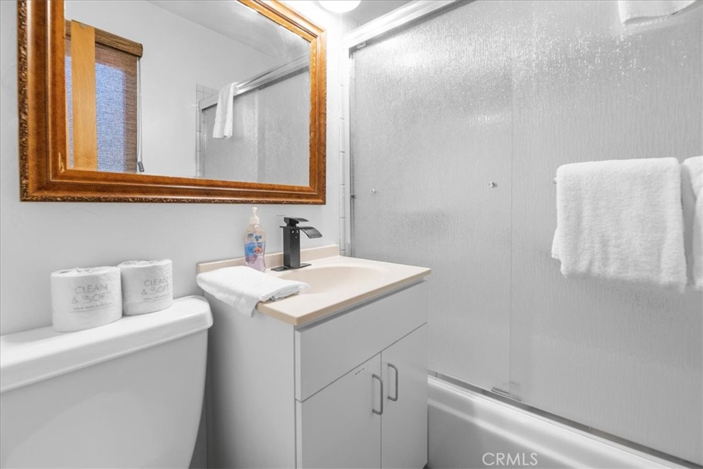 320 W Fairway Boulevard Property Photo 11