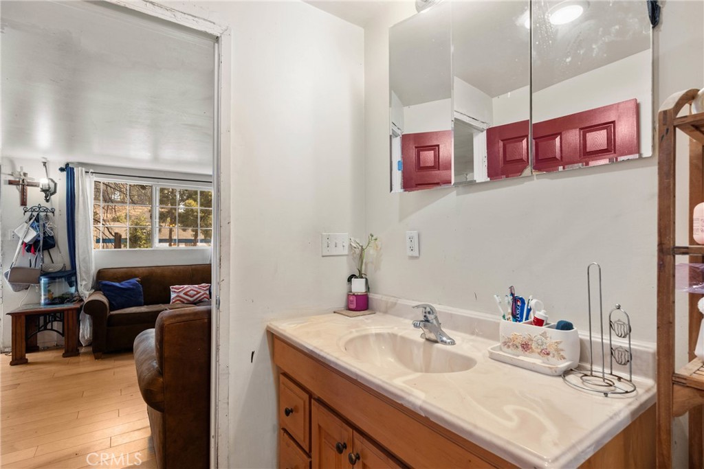 26626 Highway 18 Property Photo 9
