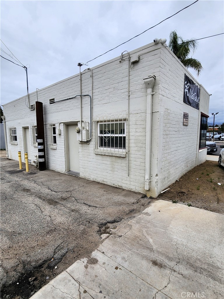 414 E Redlands Boulevard Property Photo 11