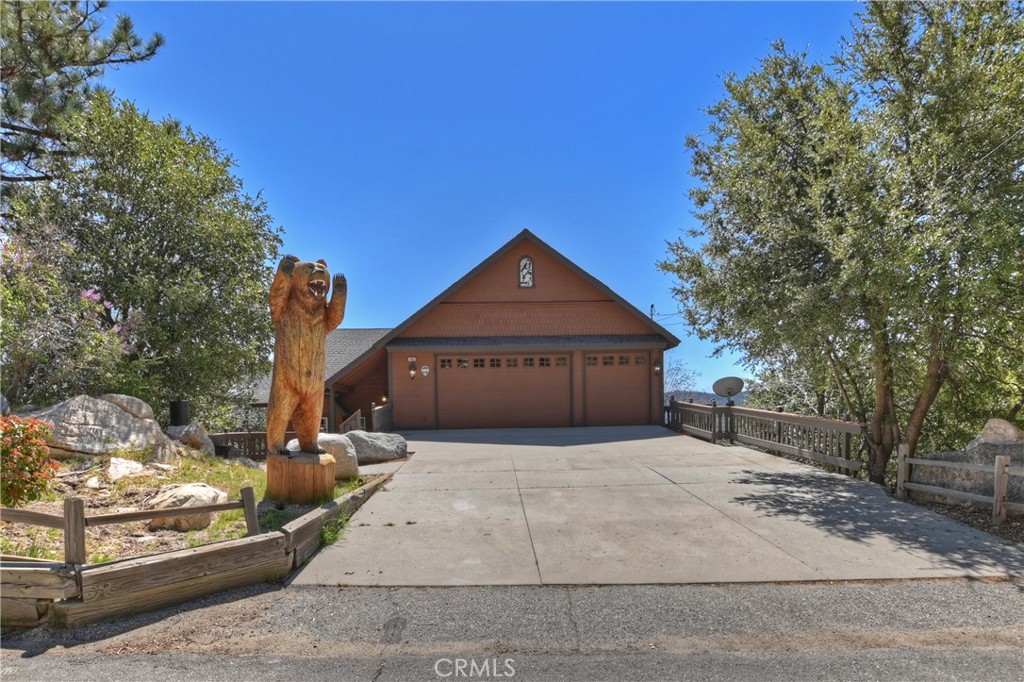1161 Nadelhorn Drive Property Photo 4
