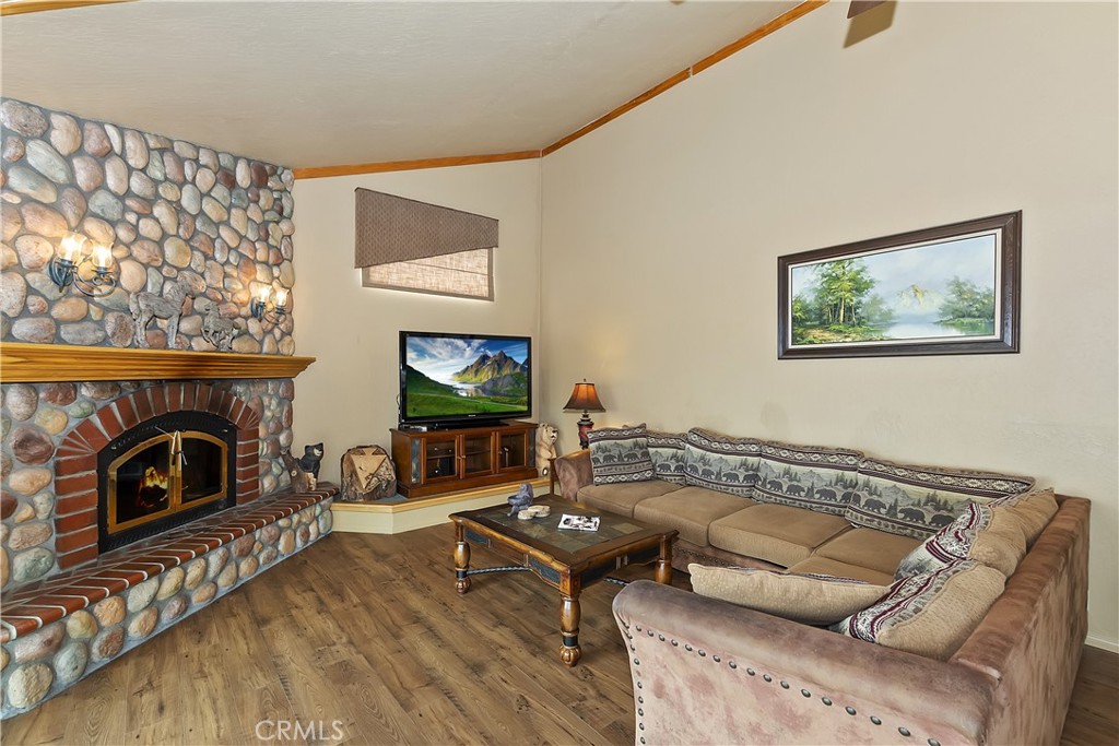 1161 Nadelhorn Drive Property Photo 18