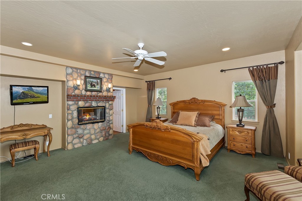 1161 Nadelhorn Drive Property Photo 35