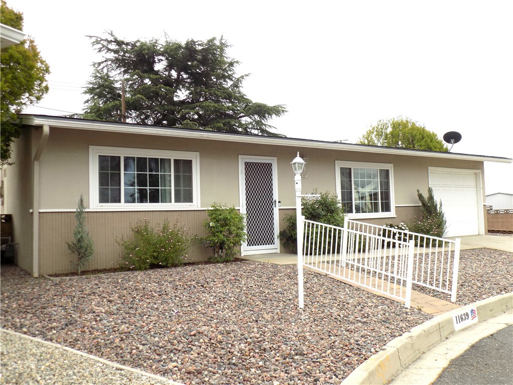 11639 Lennox Street Property Photo