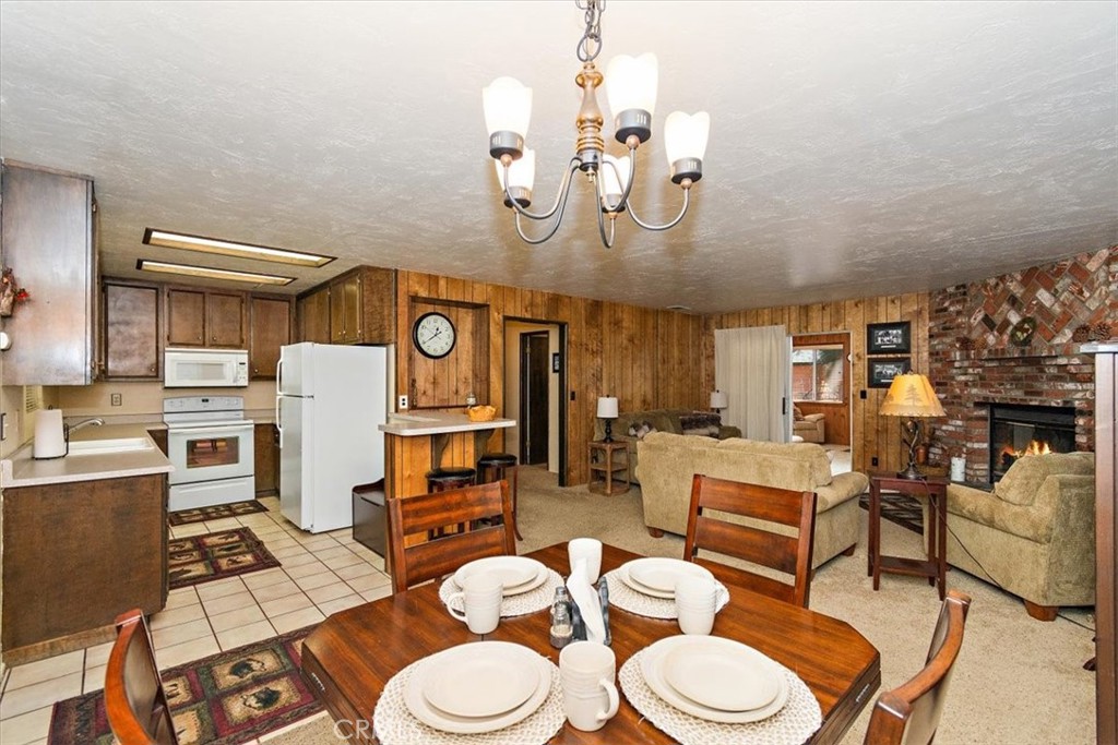304 E Mojave Boulevard Property Photo 4
