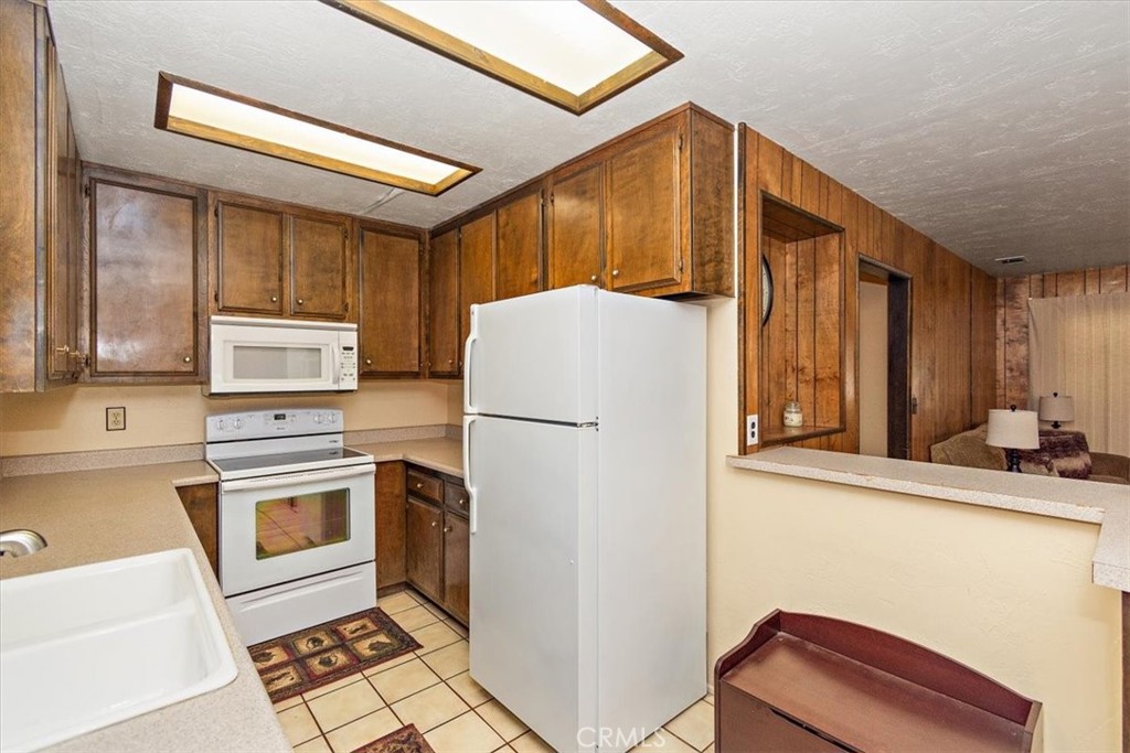 304 E Mojave Boulevard Property Photo 12