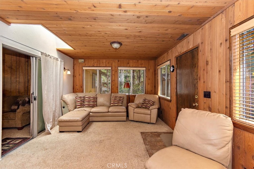 304 E Mojave Boulevard Property Photo 21