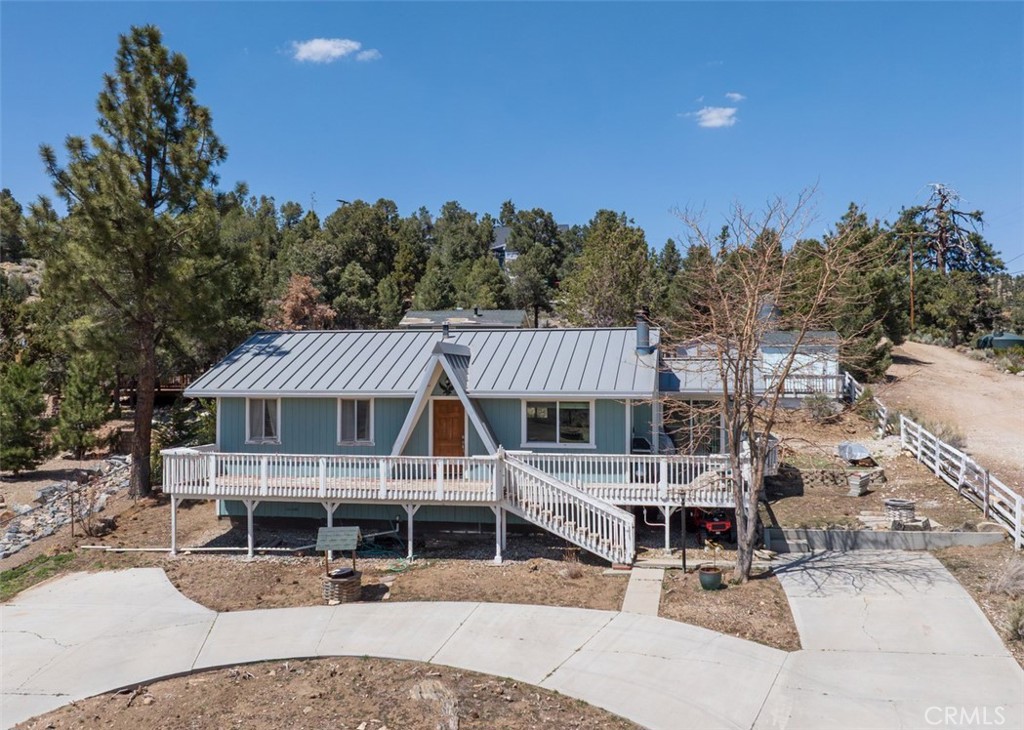 46436 Pioneertown Road Property Photo