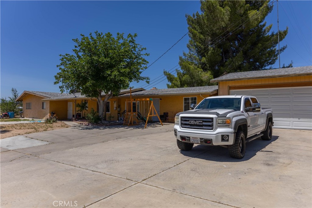 8782 Peach Avenue Property Photo 1