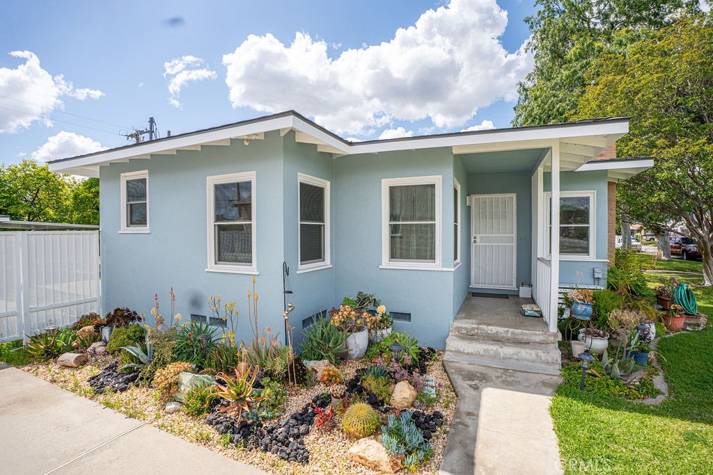 2304 W Macdevitt Street Property Photo 1