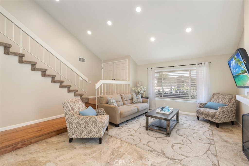 1452 Granada Property Photo 11