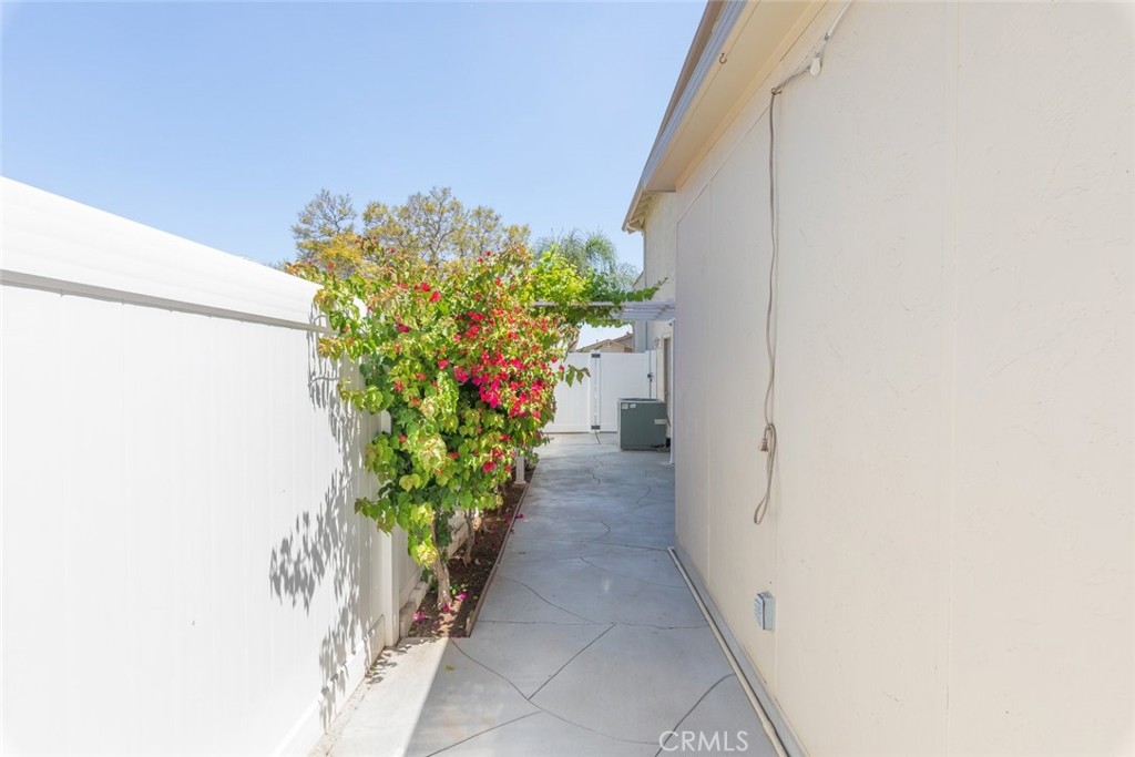 1452 Granada Property Photo 43