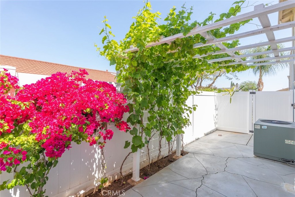 1452 Granada Property Photo 44