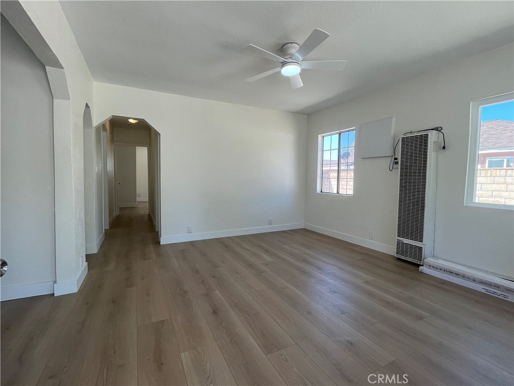 15645 Curtis Avenue Property Photo 3