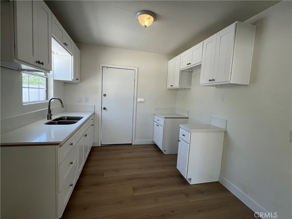 15645 Curtis Avenue Property Photo 5