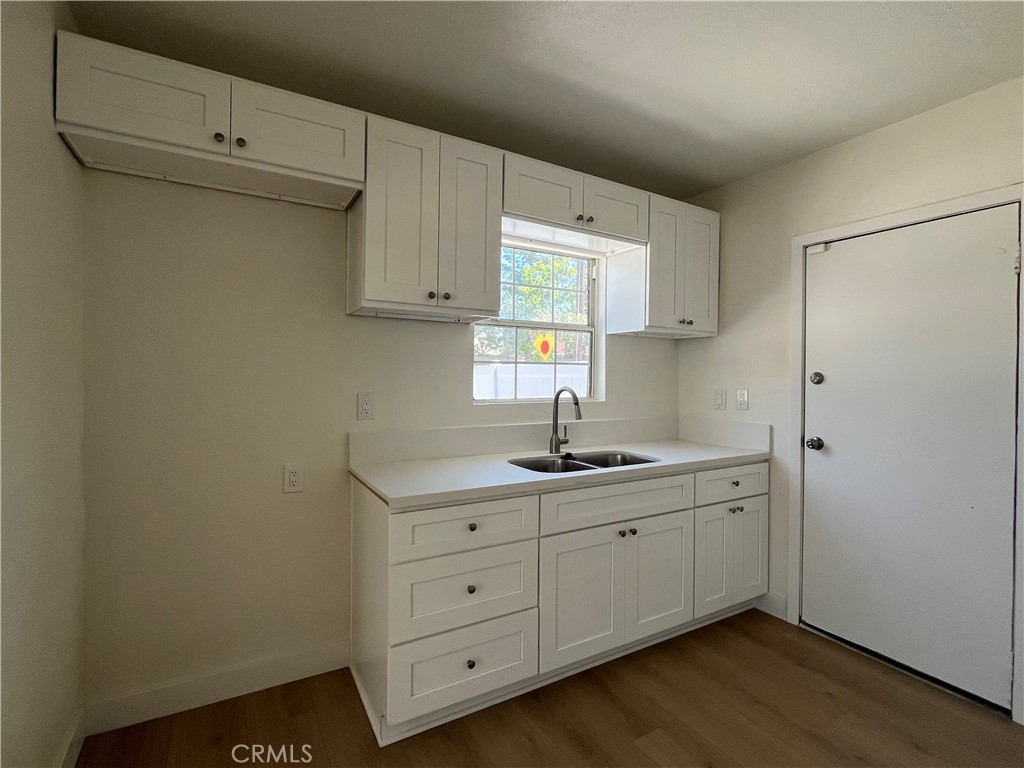 15645 Curtis Avenue Property Photo 6
