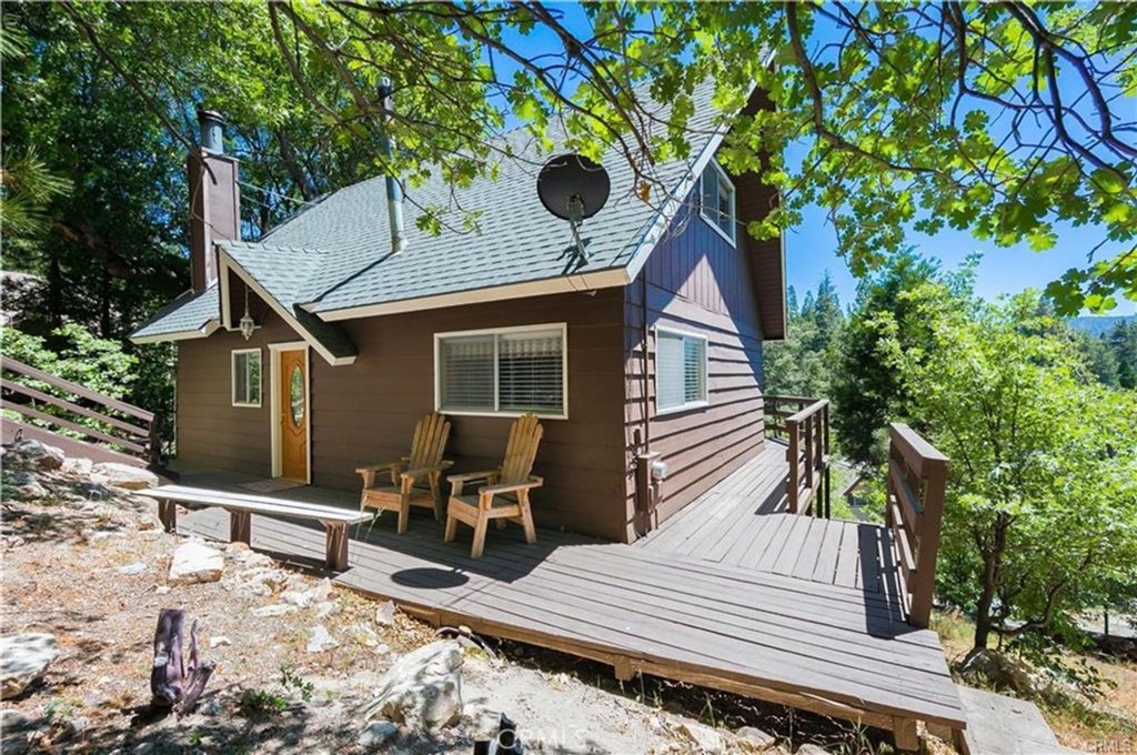 676 Grass Valley Road Property Photo 1
