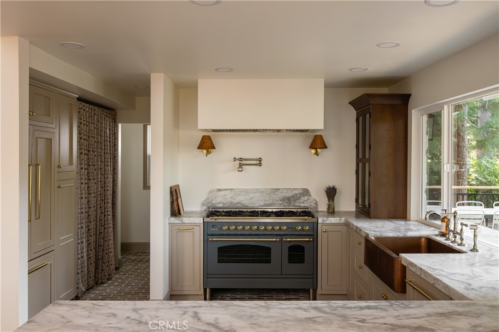 468 Sky View Ridge Drive Property Photo 16