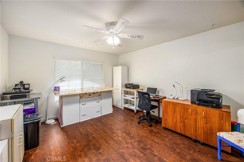33490 Gene Autry Circle Property Photo 18