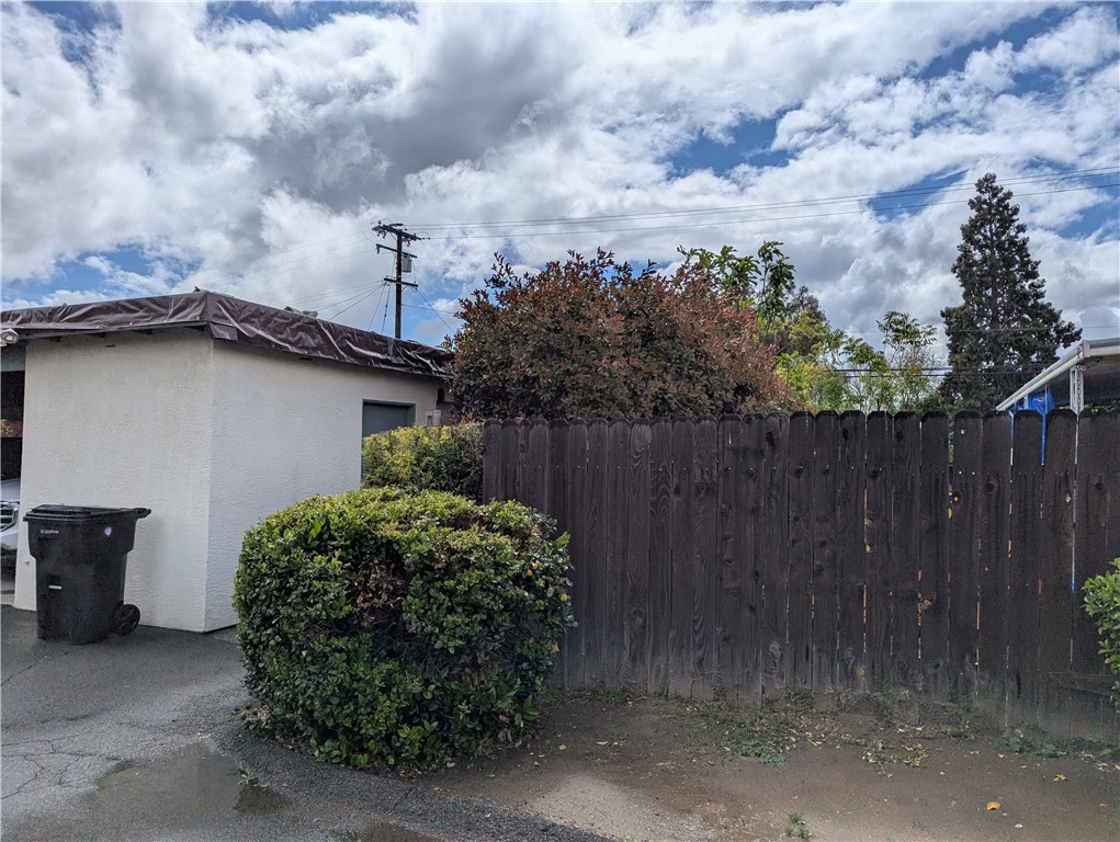 32351 Avenue D Property Photo 10