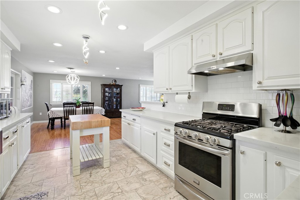 1104 East 41st Street Property Photo 16